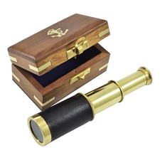 Teleskop in Holzbox aus