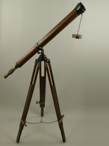 Fernrohr auf holz stativ - fernrohr,